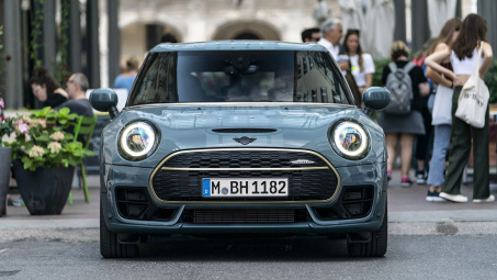 MINI John Cooper Works Clubman 2022: Đẳng cấp, tiện nghi và độc đáo