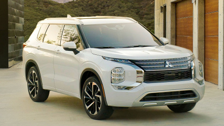 Mitsubishi Outlander 2022 lộ thông số kỹ thuật, chiều dài xe gây choáng
