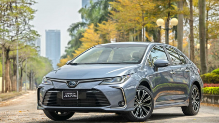 Toyota Corolla Altis 2022 và "cuộc đổ bộ" của xe Hybrid: Có làm nên chuyện tại Việt Nam?