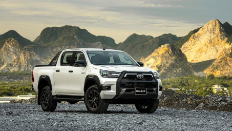 Chi tiết xe Toyota Hilux 2020 phiên bản Advanture cao nhất