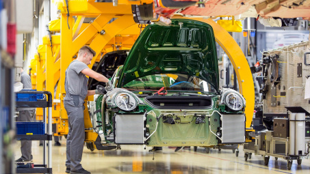 Porsche hướng tới sử dụng vật liệu tái tạo khi sản xuất xe