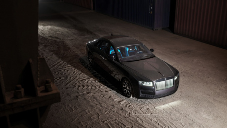 Rolls Royce Ghost Black Badge 2022 tại Việt Nam có gì "hot"?