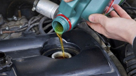 Tại sao cần phải thay nhớt cho xe ô tô?