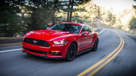 Mẫu xe thể thao Ford Mustang sẽ có biến thể động cơ cực mạnh