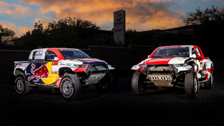 Toyota GR DKR Hilux T1+: Kẻ thách thức Dakar 2022