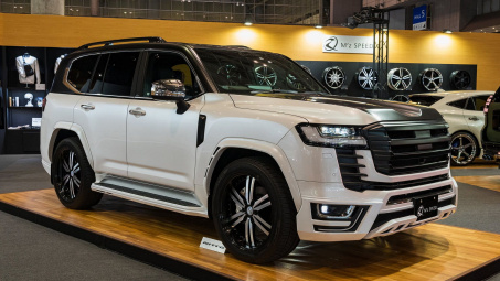 Toyota Land Cruiser tiếp tục có phiên bản độ "cực' thể thao tại triển lãm Tokyo Auto Salon