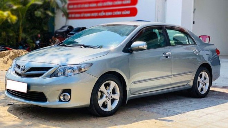 Toyota Corolla Altis đời 2010 giá bao nhiêu?