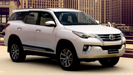Toyota Fortuner liên tục nhận nhiều ưu đãi, lên tới cả trăm triệu đồng trong tháng Ngâu