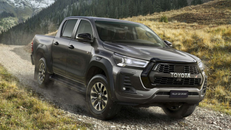 Toyota Hilux GR Sport bản mới nhất: Nâng cấp ngoại hình và hệ thống treo