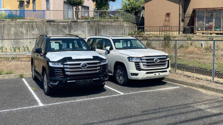 Toyota Land Cruiser 2022 được vận chuyển tới đại lý, lộ diện toàn bộ ngoại thất