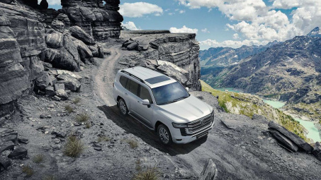 Kiểm tra công suất thực tế Toyota Land Cruiser 2022: Con số "gây sốc"