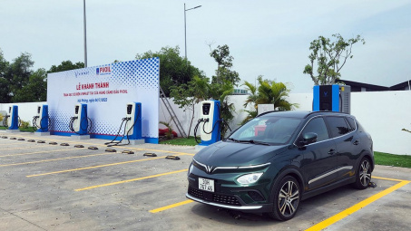 VinFast khánh thành trạm sạc xe điện đầu tiên