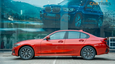 Giá xe BMW 3-Series giảm mạnh tại đại lý, tăng sức cạnh tranh với Mercedes-Benz C-Class