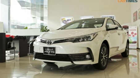 Toyota Corolla Altis giảm giá hơn 50 triệu đồng tại đại lý
