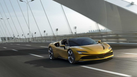 Ferrari SF90 Spider trình làng, tiêu chuẩn mới về siêu xe mui trần hybrid
