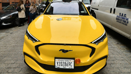 Ford Mustang Mach-E được chọn làm xe taxi, thay đổi cách kinh doanh trong thời đại xe điện