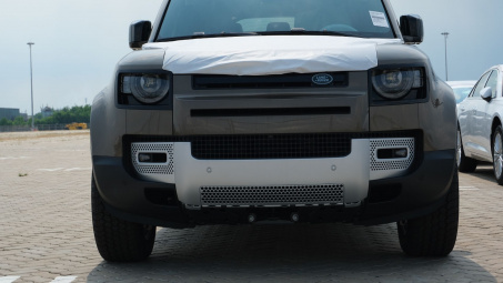 Land Rover Defender 2020 cập bến Việt Nam, chờ ngày ra mắt chính thức