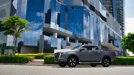 Giá lăn bánh xe Mazda BT-50 2021, có đấu được Ranger, Hilux?