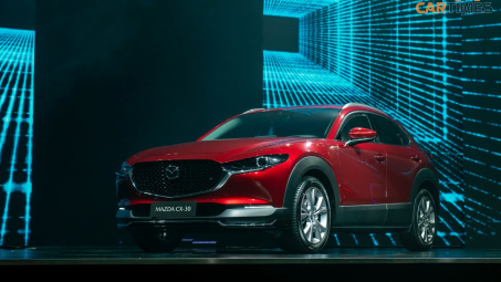 Mazda CX-30 cập bến thị trường Việt Nam: Có 2 phiên bản, giá cao nhất tới 900 triệu đồng
