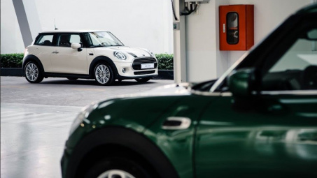 MINI Cooper 3 cửa và One 5 cửa mới cập bến Việt Nam