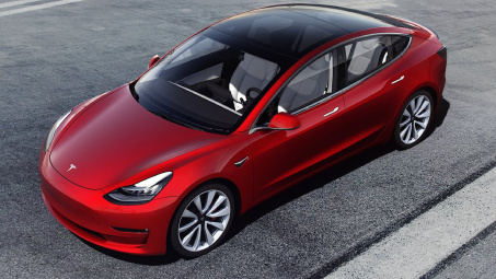 Tesla tiếp tục phá kỷ lục của mình
