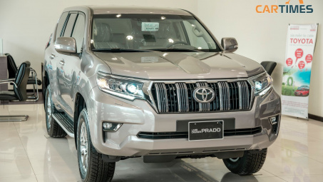Toyota Land Cruiser Prado 2020 khan hàng trước Tết, giá bán tăng mạnh