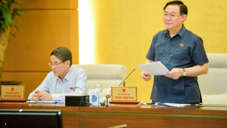 Ủy ban Thường vụ Quốc hội nhất trí giảm thuế bảo vệ môi trường đối với xăng, dầu, mỡ nhờn