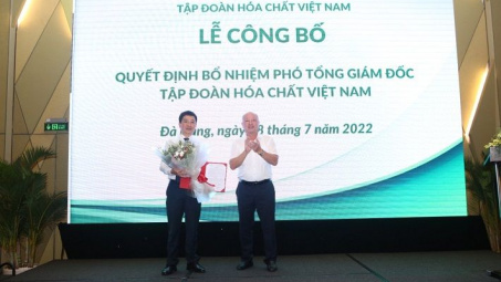 Trao Quyết định bổ nhiệm Phó Tổng giám đốc Vinachem