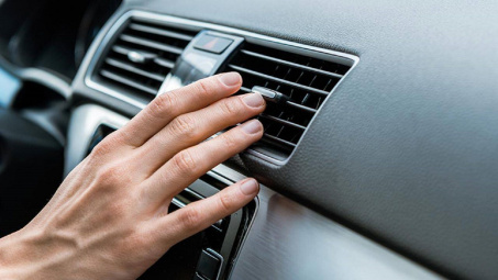 Vì sao lọc gió vẫn sạch mà điều hòa ô tô không mát?