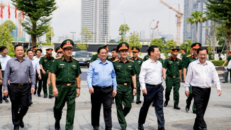 Thủ tướng Chính phủ Phạm Minh Chính thăm và làm việc tại Viettel