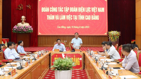 EVN: Điện lưới quốc gia đã "phủ" đến trung tâm xã, phường, thị trấn tỉnh Cao Bằng