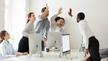 Giải pháp giúp tạo động lực làm việc cho nhân viên bộ phận kinh doanh tại các doanh nghiệp khu vực Thành phố Hồ Chí Minh trong đại dịch Covid-19