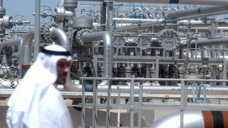 Giá dầu thô 23/8: Giá dầu tăng trở lại, OPEC có thể giảm sản lượng để ngăn giá dầu giảm sâu thêm