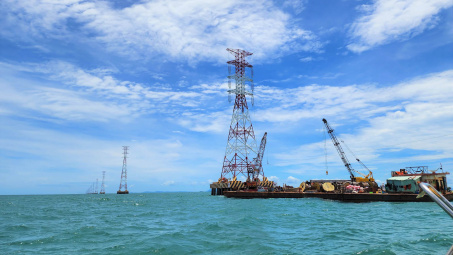 Sắp hoàn thành công trình đường dây điện 220kV vượt biển dài nhất Đông Nam Á