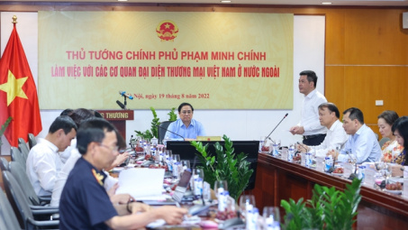 Phát huy hiệu quả vai trò của hệ thống Thương vụ - sứ giả kinh tế của Việt Nam tại nước ngoài trong hội nhập kinh tế quốc tế