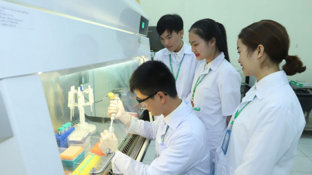 Bộ Công Thương đề xuất 2 phương án phân biệt cồn công nghiệp với cồn thực phẩm