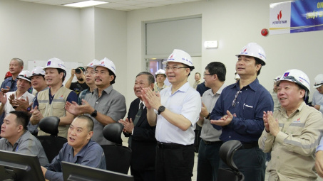 Nhiệt điện Thái Bình 2: Đốt dầu lần đầu Tổ máy số 2