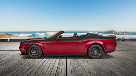 Chi tiết Dodge Challenger Convertible 2023: Xe cơ bắp Mỹ bản mui trần