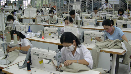 Đánh giá sự hài lòng của nhân viên làm việc tại Công ty TNHH May Thuận Tiến