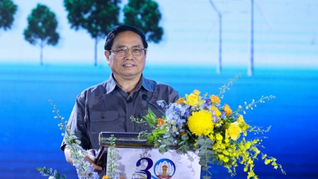 Thủ tướng: Ưu tiên thu hút đầu tư vào năng lượng tái tạo tại Bình Thuận