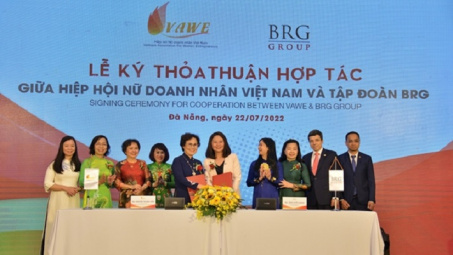 SeABank cung cấp giải pháp tài chính ưu việt cho doanh nghiệp nữ của VAWE