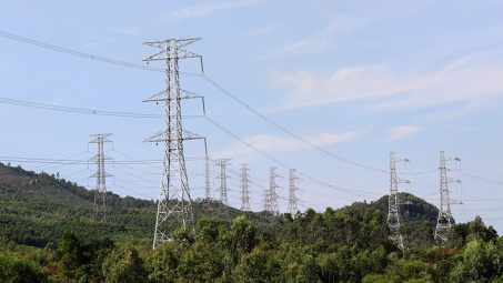 Đóng điện thông tuyến đường dây 500 kV mạch 3