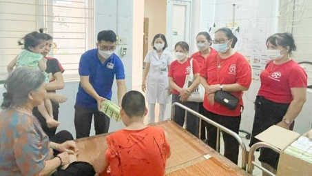 “Một nét vẽ, một tấm lòng”