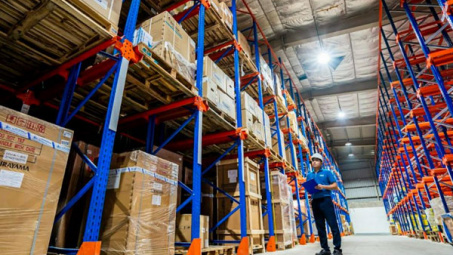 Các nhân tố ảnh hưởng đến sự hài lòng của khách hàng đối với dịch vụ kho ngoại quan tại các Công ty Cổ phần Vận tải và Dịch vụ Hàng hải Việt Nam