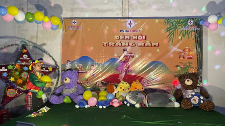 Ấm áp đêm hội trăng rằm cùng thiếu nhi con CBCNV tại Nhiệt điện Phú Mỹ