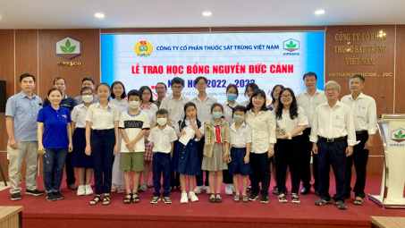 Công đoàn Công ty CP Thuốc Sát trùng Việt Nam: Trao 36 suất học bổng Nguyễn Đức Cảnh năm học 2022-2023