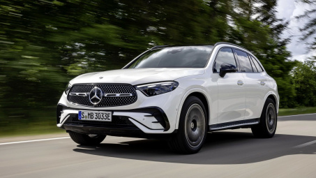 Đánh giá Mercedes-Benz GLC 2023: Rộng rãi và nhiều công nghệ off-road