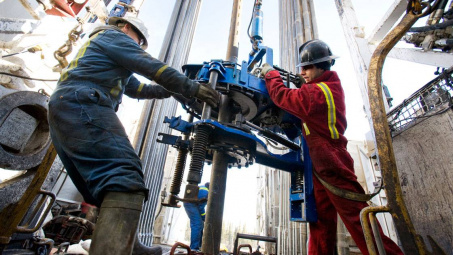 Giá dầu thô 20/9: OPEC+ khó có thể nâng thêm sản lượng khai thác