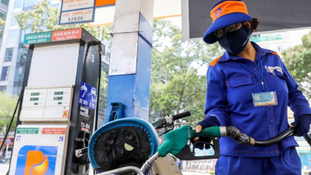 Đề nghị giảm đến 50% thuế TTĐB với xăng, thuế GTGT với xăng, dầu