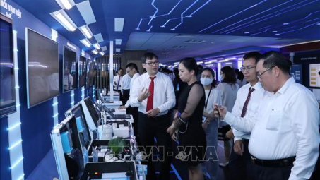 Chuyển đổi số - giải pháp phát triển bền vững doanh nghiệp Việt Nam hiện nay